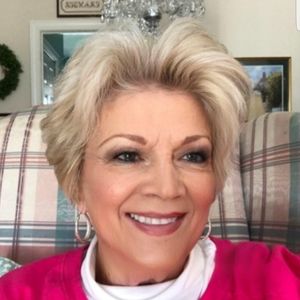 Meet your Posher, Becky